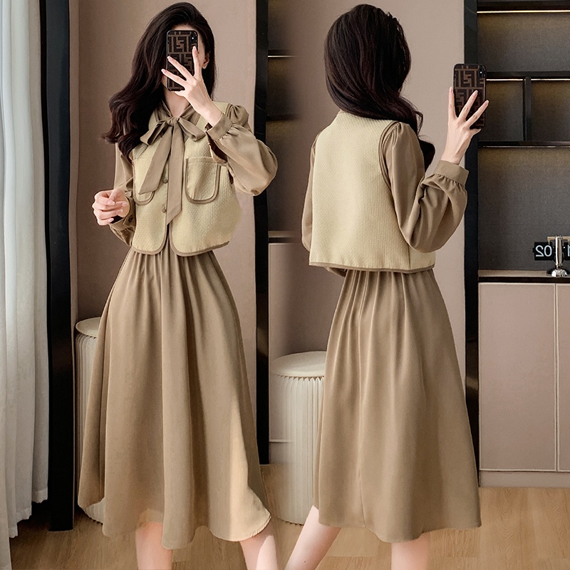 Two-Piece French Vintage Dress Set with Vest and Long Sleeve Dress - Image 2